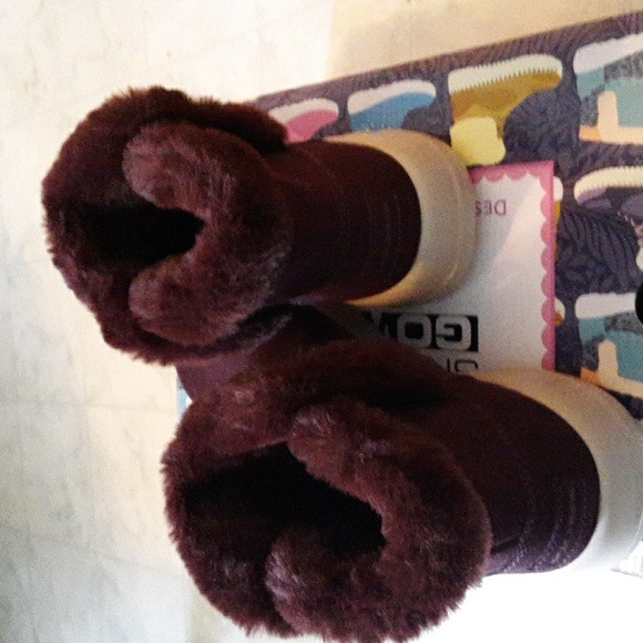 NIB Skechers Go Walk Boots - Picture 3 of 5